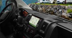 ESX VN1045-DBJ-4G - Navigation mit Touchscreen / DAB / Bluetooth / USB für Fiat Ducato