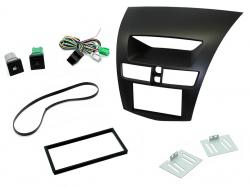 Einbaurahmen fr Doppel DIN Autoradio in Mazda BT-50