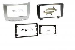 Einbaurahmen f�r 9 Zoll Autoradio in Lancia Delta (2008-2014) - silber