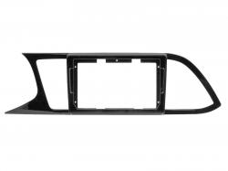 Einbaurahmen f�r 9 Zoll Autoradio in Seat Leon (5F, 2013-2020) - Klavierlack