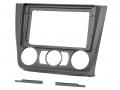 Einbaurahmen f�r 9 Zoll Autoradio in BMW 1er (2007-2013) manuelle Klimaanlage