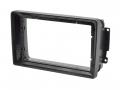 Einbaurahmen f�r 9 Zoll Autoradio in Mercedes C, CLK, G, Vito, Viano - schwarz