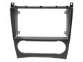 Einbauset mit Lenkradadapter f�r 9 Zoll Autoradio in Mercedes C-Klasse W203, CLC, CLK W209 - ISO