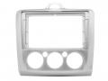 Einbaurahmen f�r 9 Zoll Autoradio in Ford Focus manuelle Klimaanlage (2004-2011) - silber